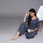 Women Navy Blue & White Printed Night suit